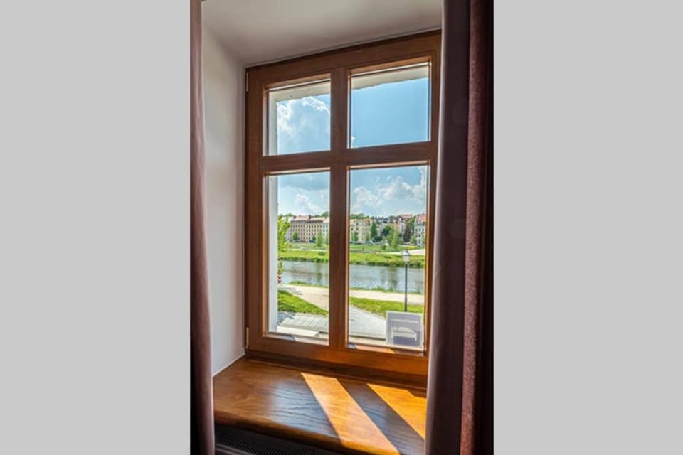 Blick Apartments - Riverview Soft Loft Apartment in Görlitz