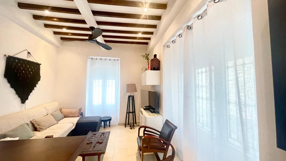 TV and multimedia, Living room, Dining area