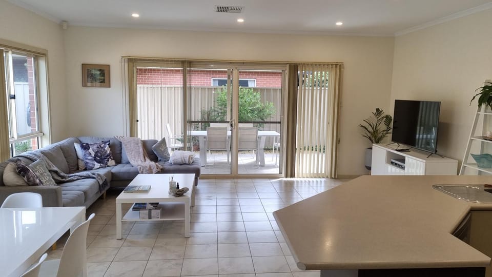 Victor Central Cottage Perfect Location House in Victor Harbor