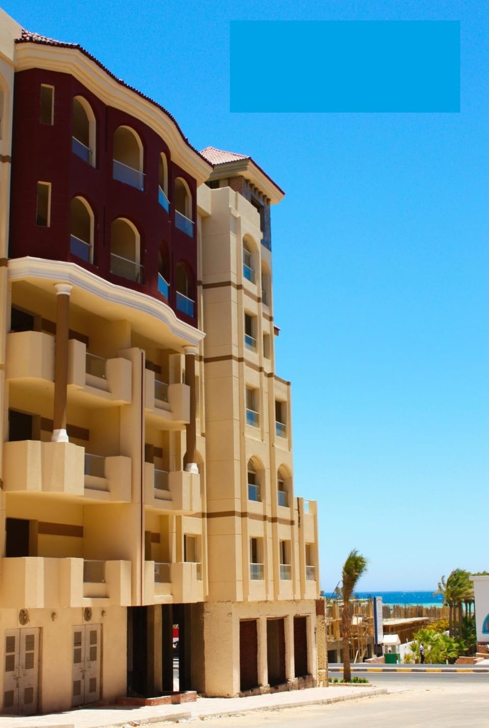 Property building, Neighbourhood
