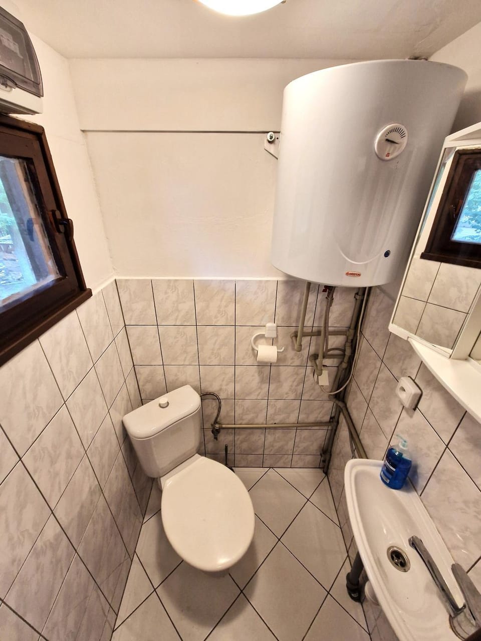 Toilet, Property building