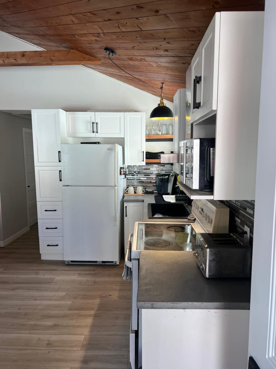 Cozy chalet near the beach House in Prince Edward County