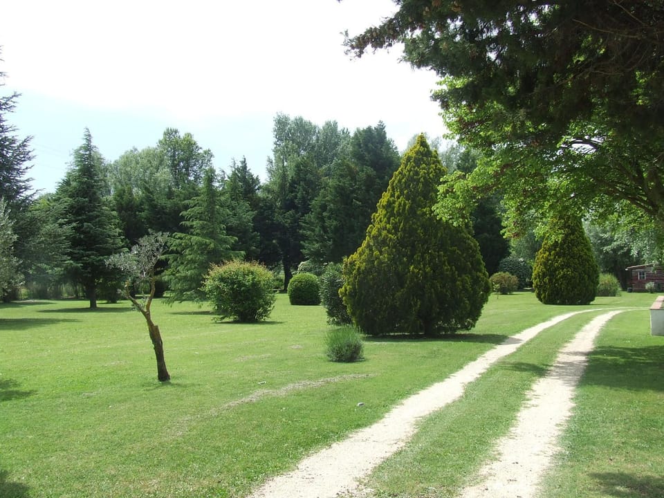 Domaine de la Cooloeuvre Bed and Breakfast in Provence-Alpes-Côte d'Azur