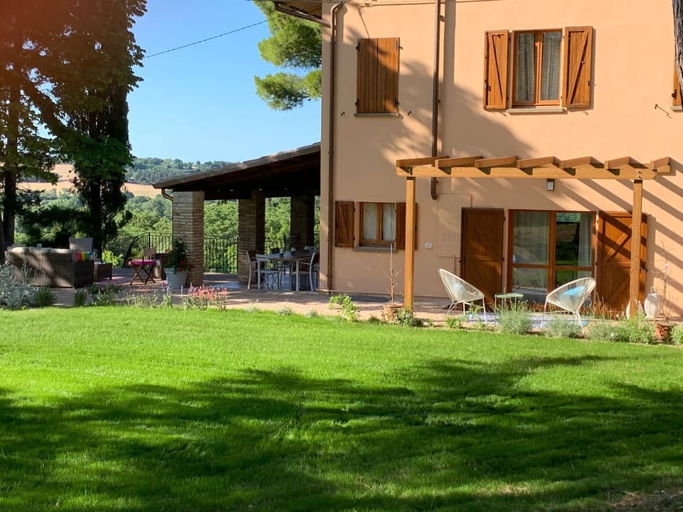 Property building, Patio, Garden, View (from property/room), Garden view, Inner courtyard view