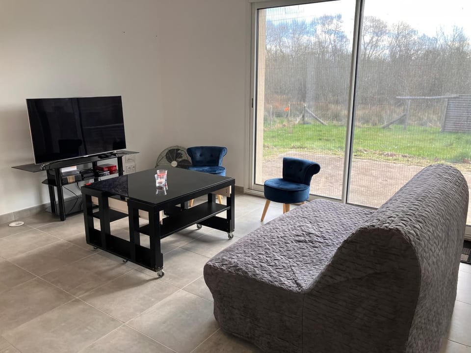 TV and multimedia, Balcony/Terrace, Living room, Seating area