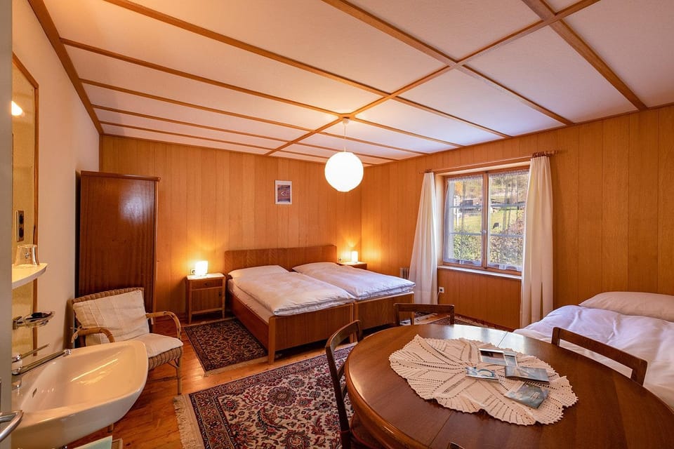 Bed, Photo of the whole room