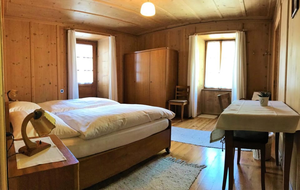 Bed, Photo of the whole room