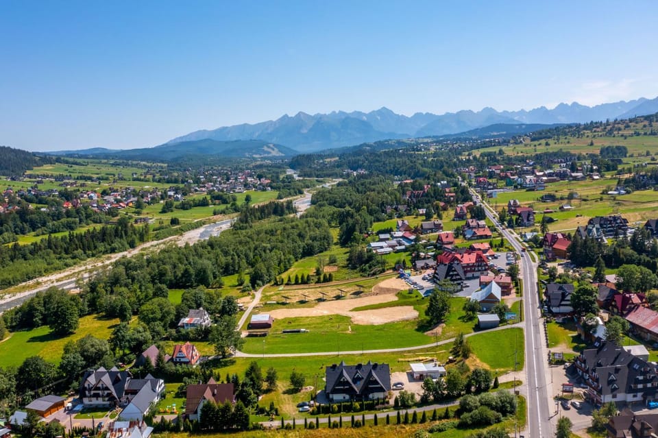 Off site, Bird's eye view