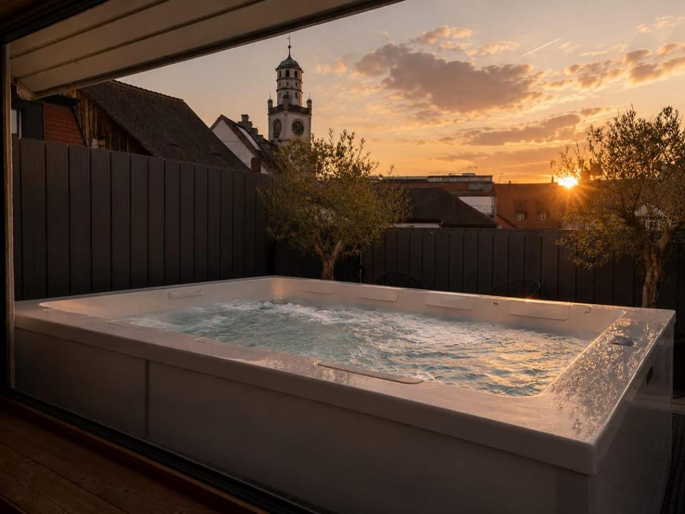 Hot Tub