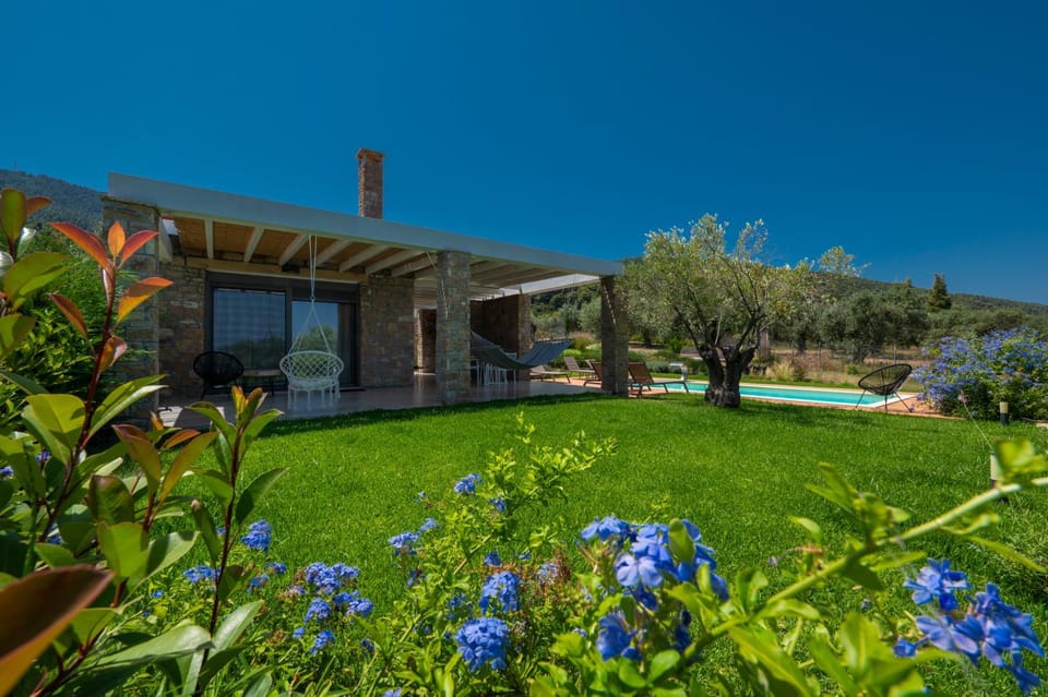 Property building, Garden