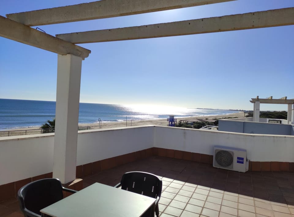 Islantilla vistas al mar 1 línea, piscina, parking, wifi Apartment in Costa de la Luz