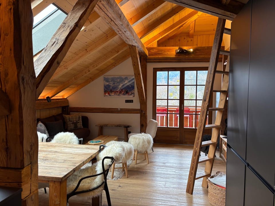 TV and multimedia, View (from property/room), Balcony/Terrace, Living room, Dining area