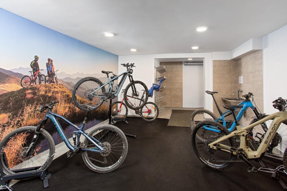 Cycling, storage