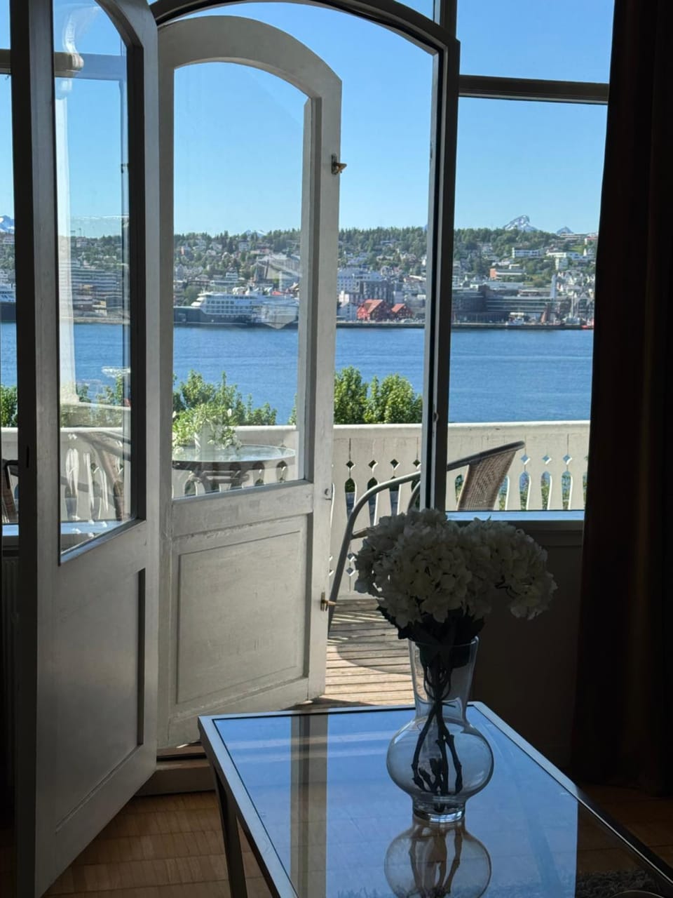 Patio, Day, Natural landscape, View (from property/room), Balcony/Terrace, Dining area, City view, Garden view, Landmark view, Mountain view, Sea view