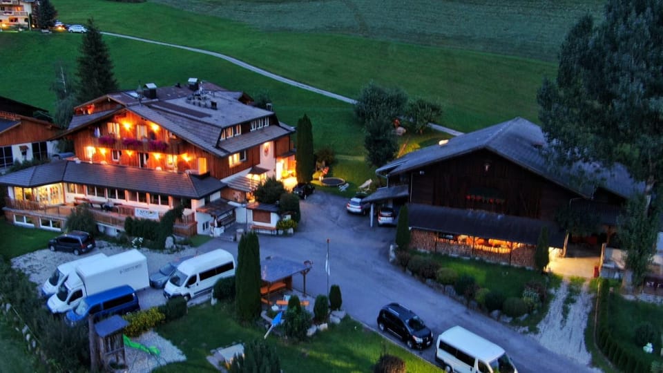 Night, Bird's eye view