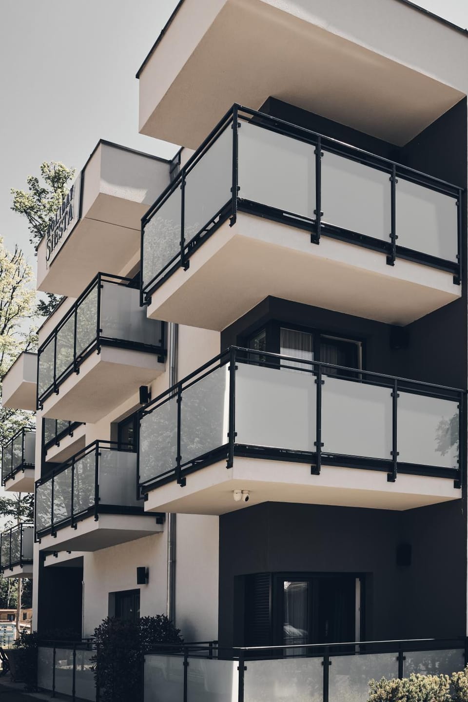 Property building, Internal: Not applicable to any particular room