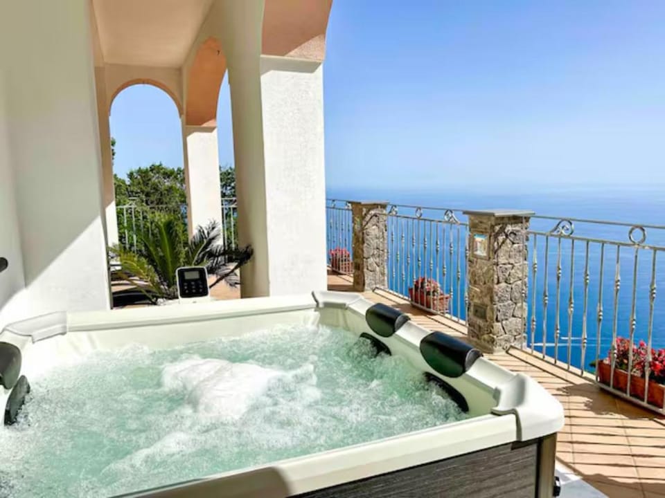 Day, Hot Tub, View (from property/room), Balcony/Terrace, Sea view