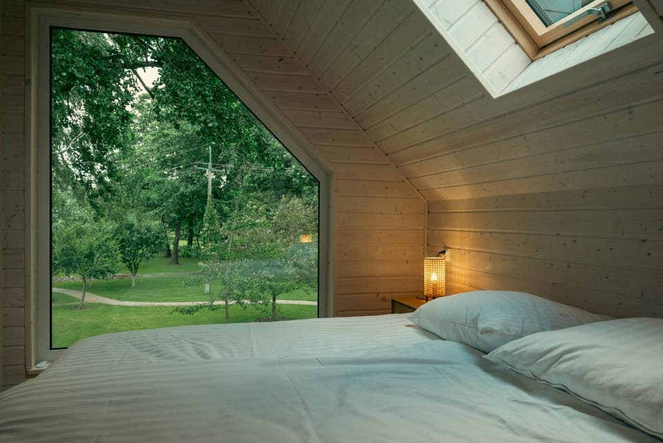 View (from property/room), Garden view, Lake view