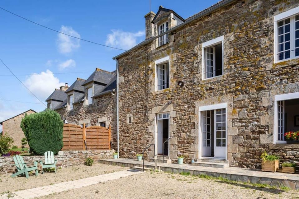 Maison de vacances en pierre entre terre et mer House in Brittany