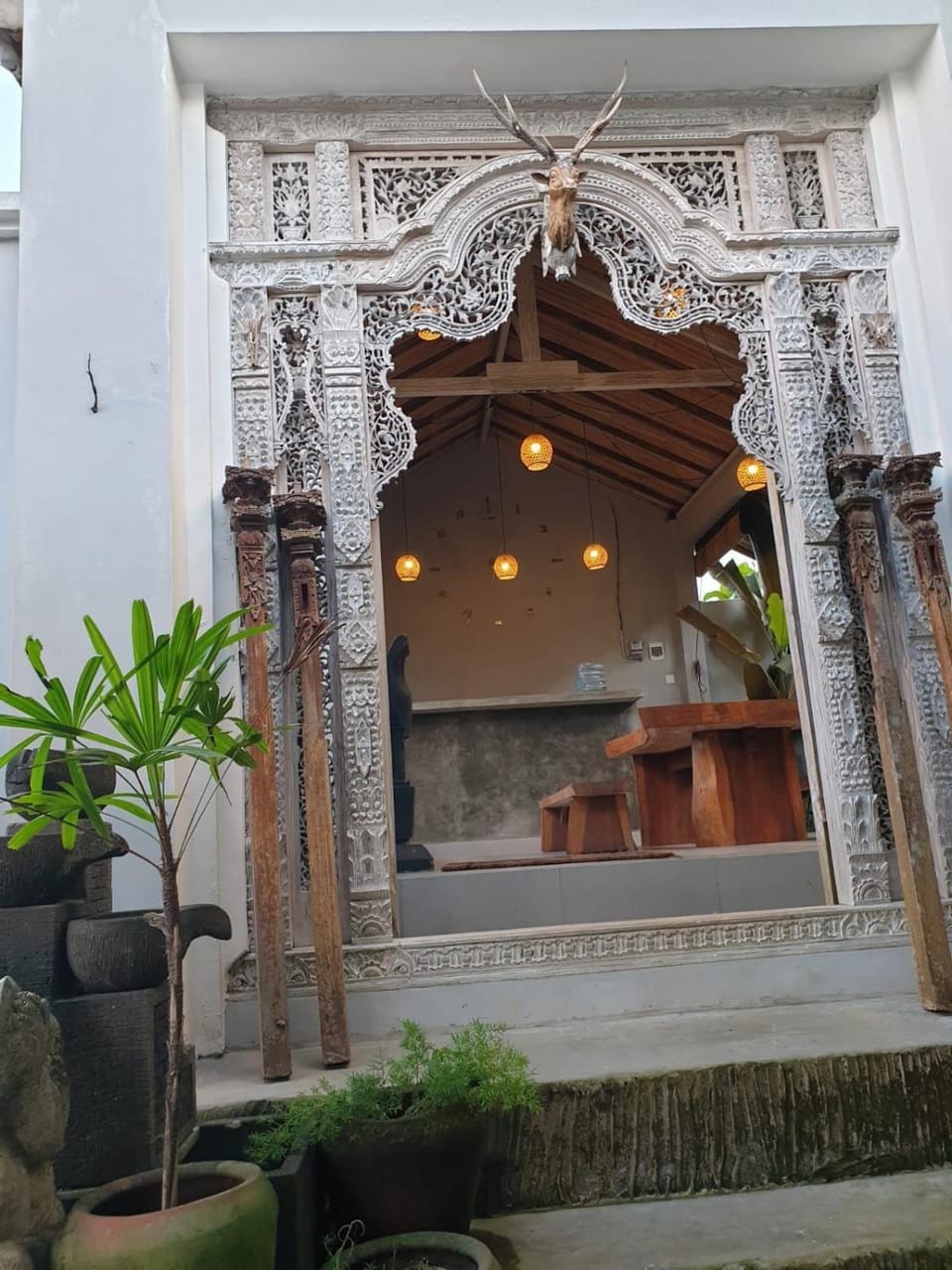Facade/entrance