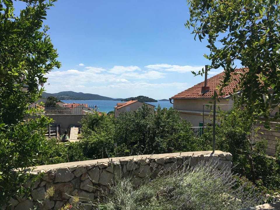 Natural landscape, Balcony/Terrace, Sea view