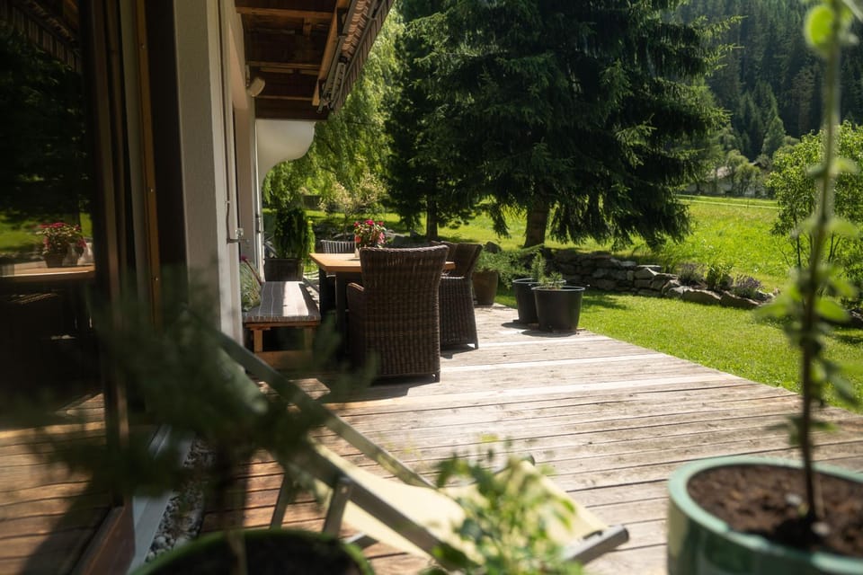 Garden, Balcony/Terrace