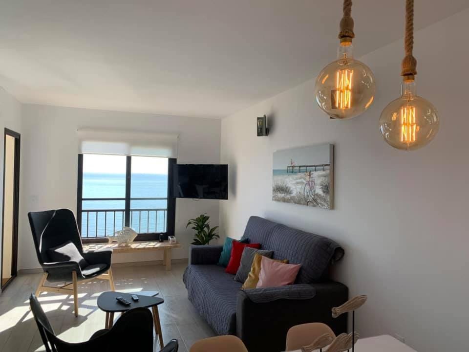 Apartamento RONDA 4 en primera linea de playa Apartment in Fuengirola