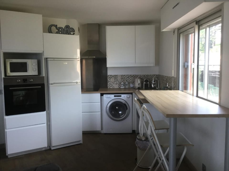Magnifique appartement pied dans l'eau Apartment in Cannes