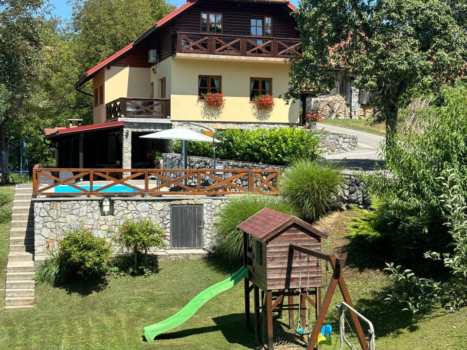 Gorski kotar , Kuća za odmor Kratohvil Villa in Primorje-Gorski Kotar County