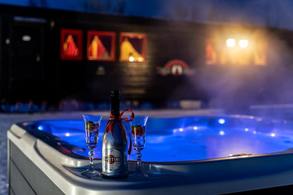 Night, Hot Tub