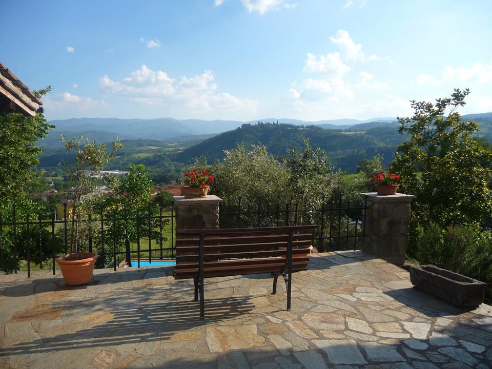 AGRITURISMO POPPIENA - IL TIGLIO CASETTA INDIPENDENTE CON PISCINA Apartment in Emilia-Romagna