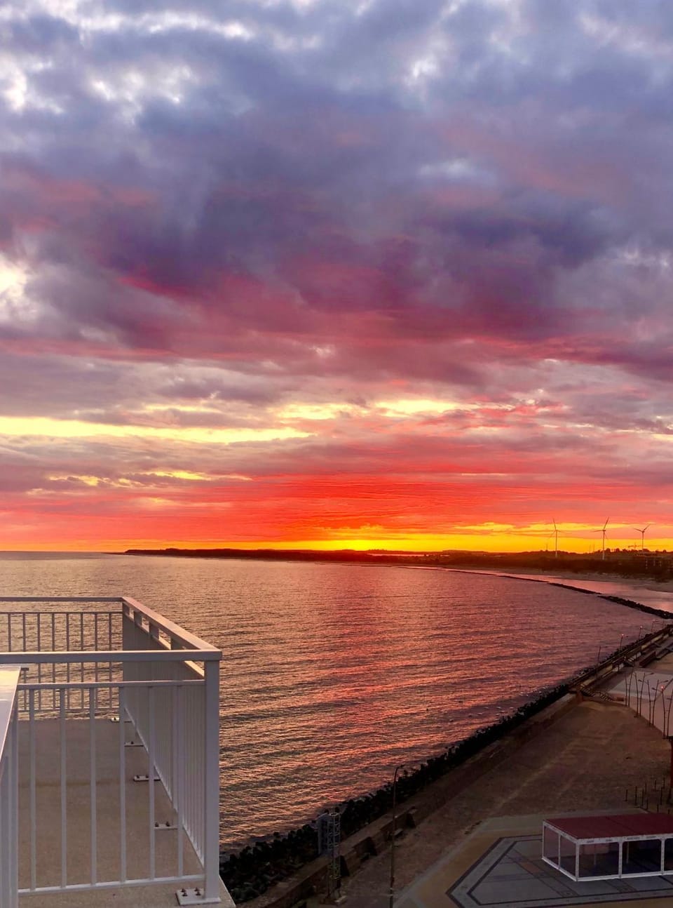 Balcony/Terrace, River view, Sunrise
