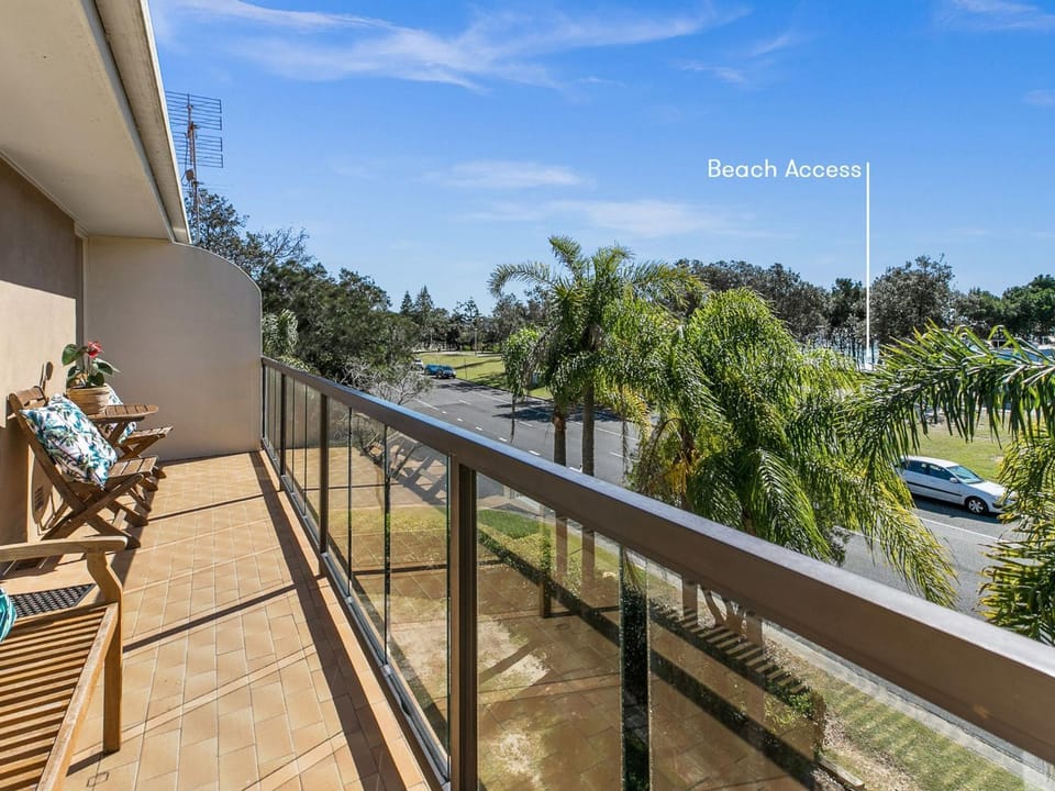 Lawson Beachfront Apartment in Byron Bay