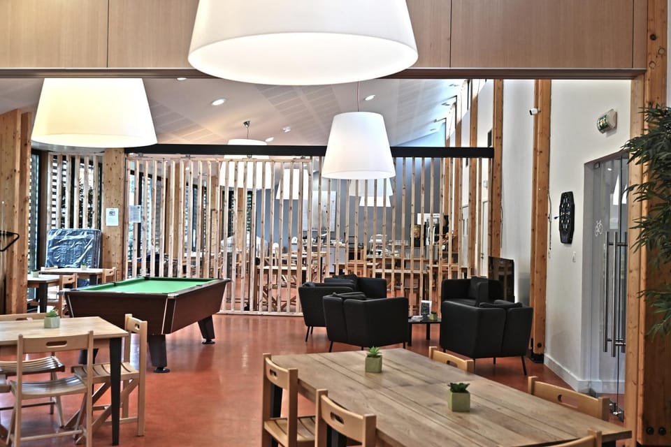 Lounge or bar