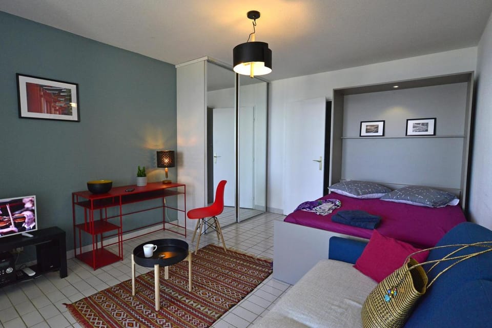 Living room, Photo of the whole room