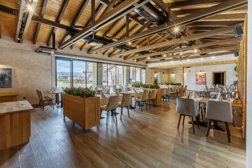 Restaurant/places to eat