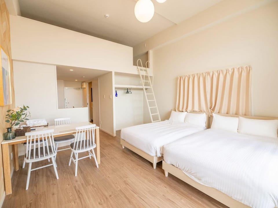 Bed, Photo of the whole room