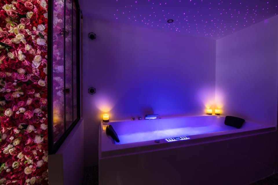 Hot Tub, Bath