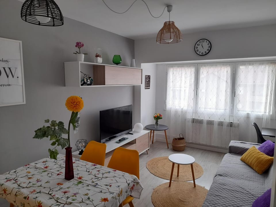 Apartamento HARO CONFORT Céntrico Ascensor Wifi Terraza Apartment in Haro
