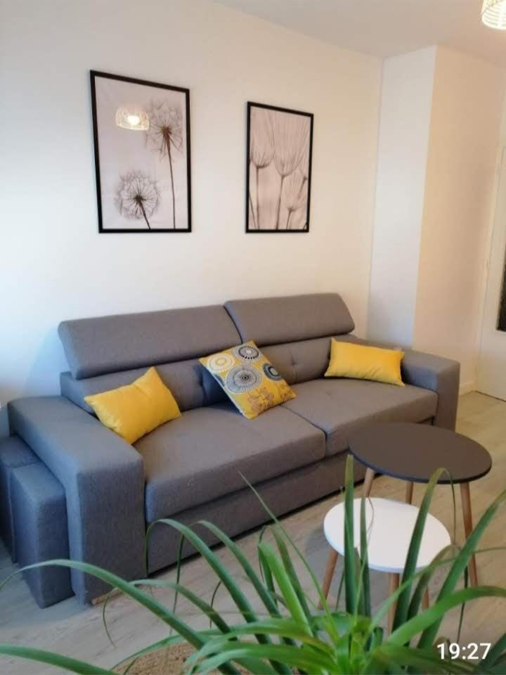 Lounge or bar