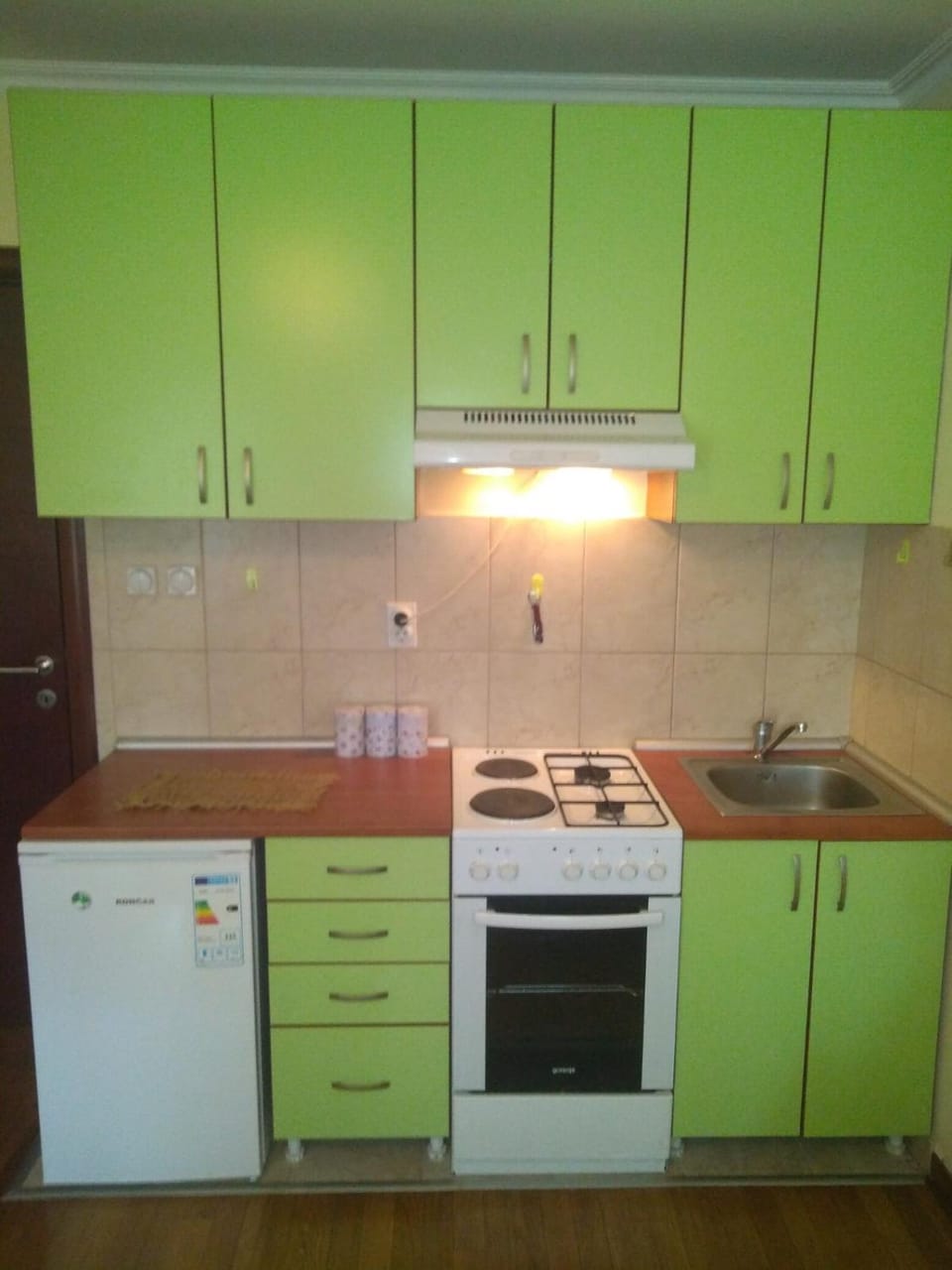 Kitchen or kitchenette