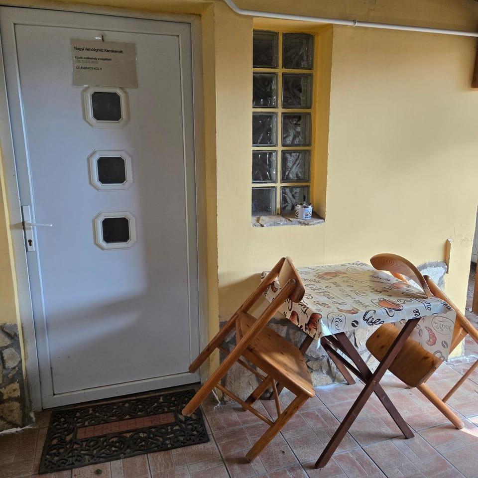Nagyi Vendégház Kecskemét Apartment in Hungary