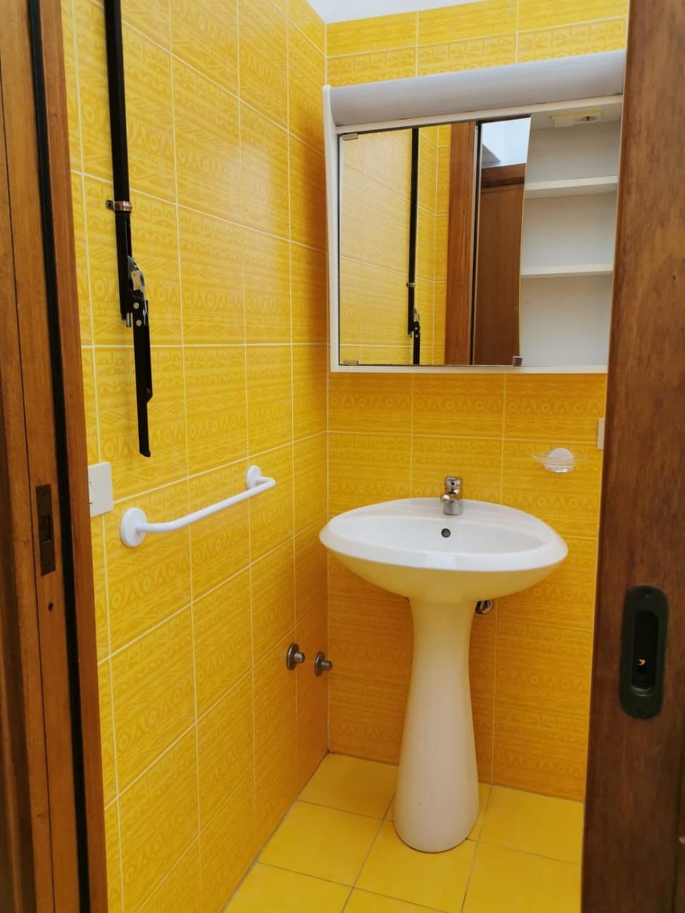ANFORA Giallo Apartment in Canneto