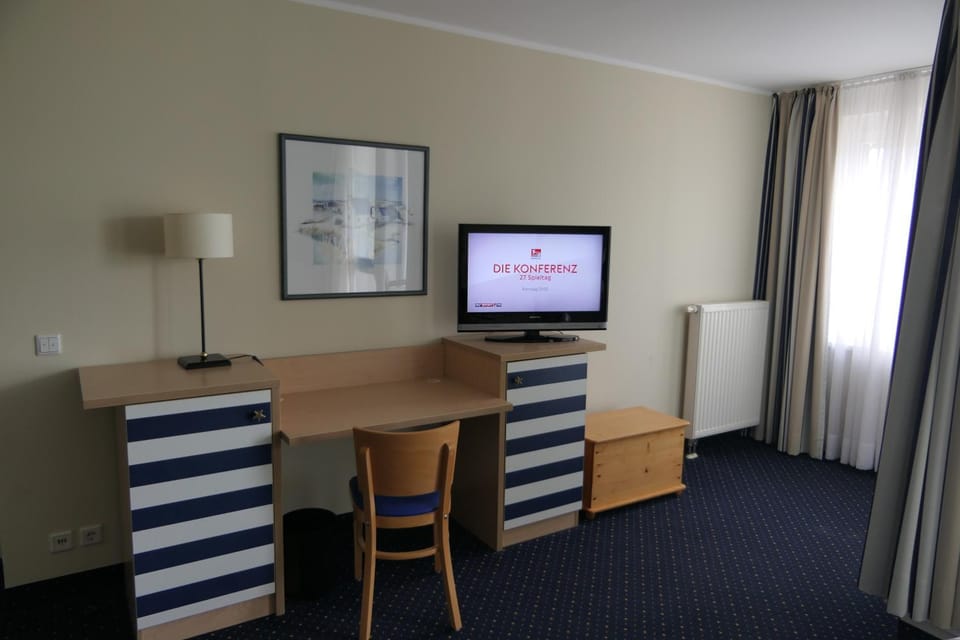SUITE AN DER SEEBRÜCKE ZINGST mit seitlichem Meerblick Apartment in Zingst