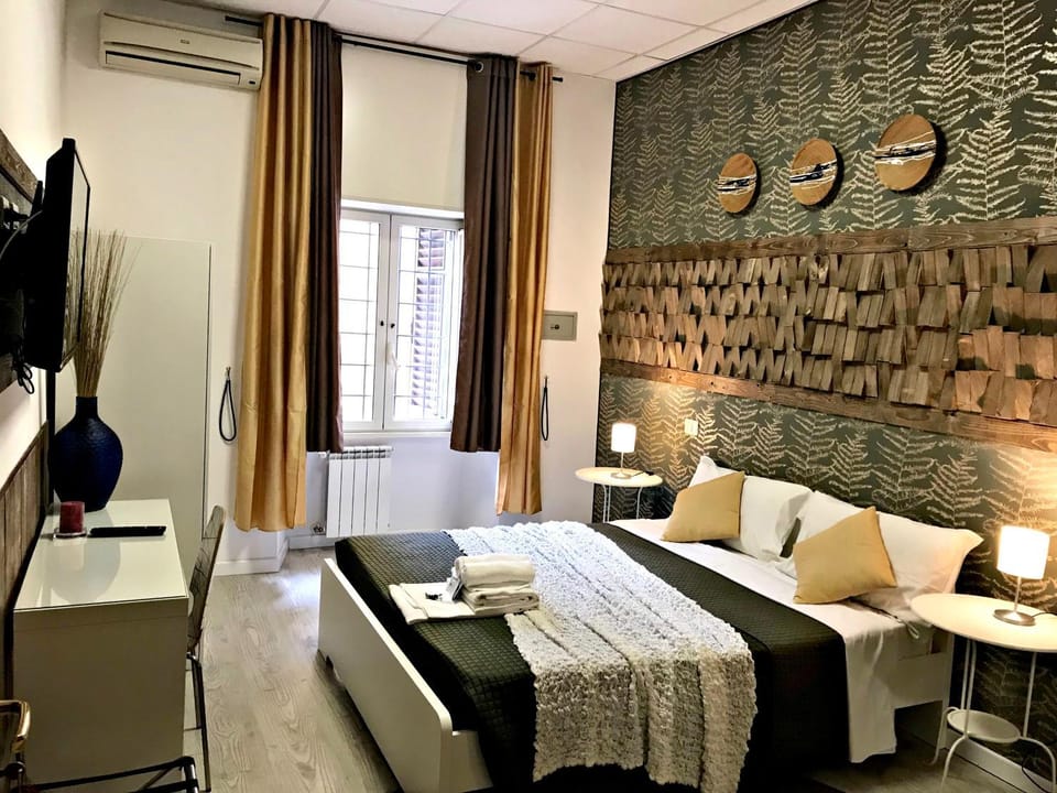 Bed, Photo of the whole room
