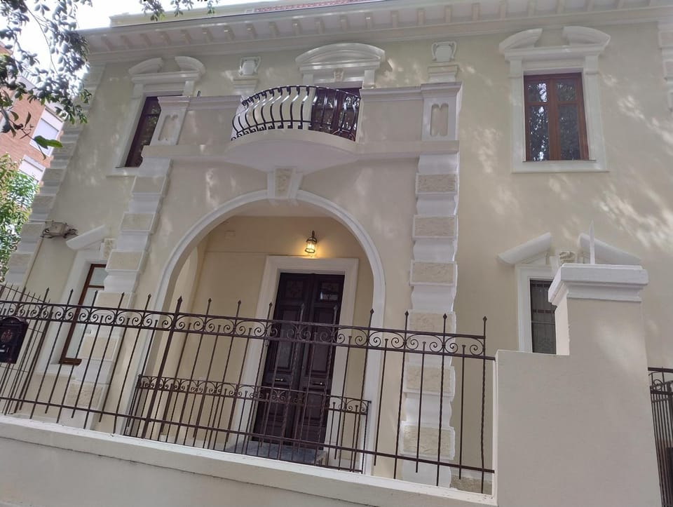 Property building, Facade/entrance