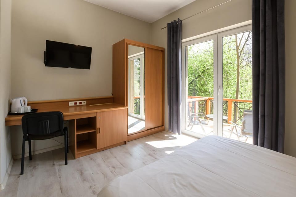 Wysokie Horyzonty Bed and Breakfast in Lower Silesian Voivodeship