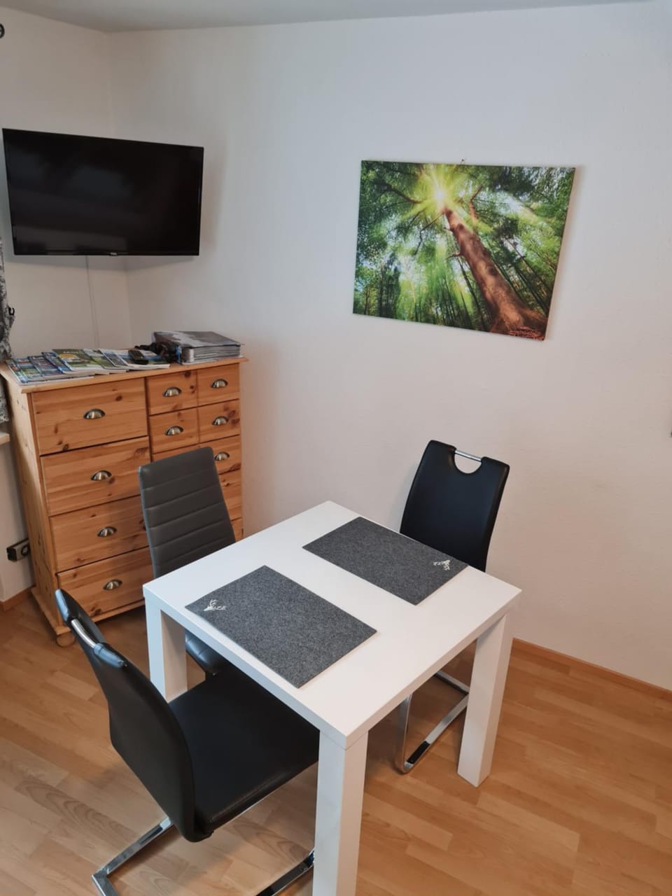 TV and multimedia, Dining area