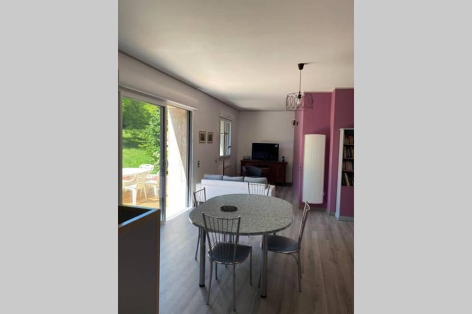 Communal lounge/ TV room, Dining area