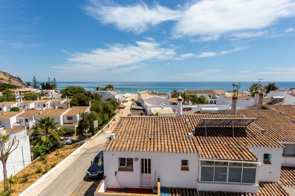Mariners (3) - Bright and stylish apartment - 2 minute walk to the beach Apartment in Luz